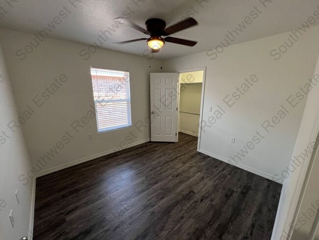 Building Photo - 2125 Bobwhite Ct