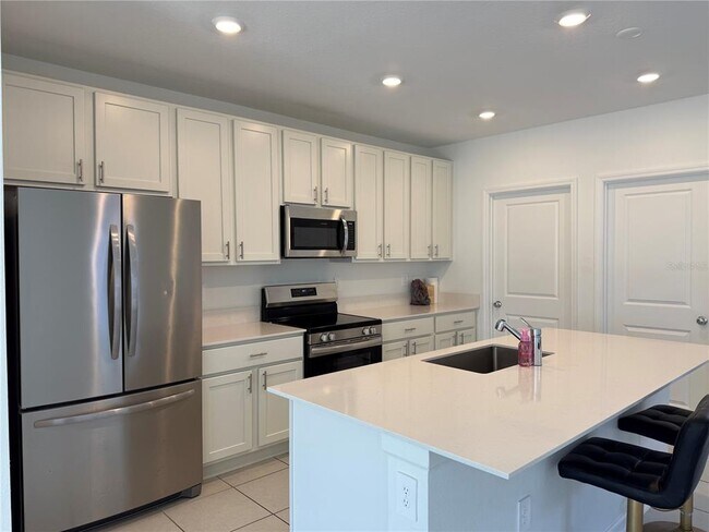 Building Photo - 5866 Le Marin Wy