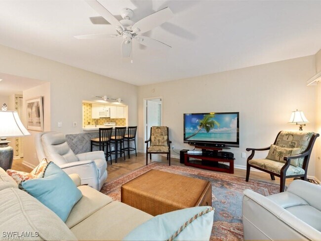 Foto del edificio - 4251 Lake Forest Dr