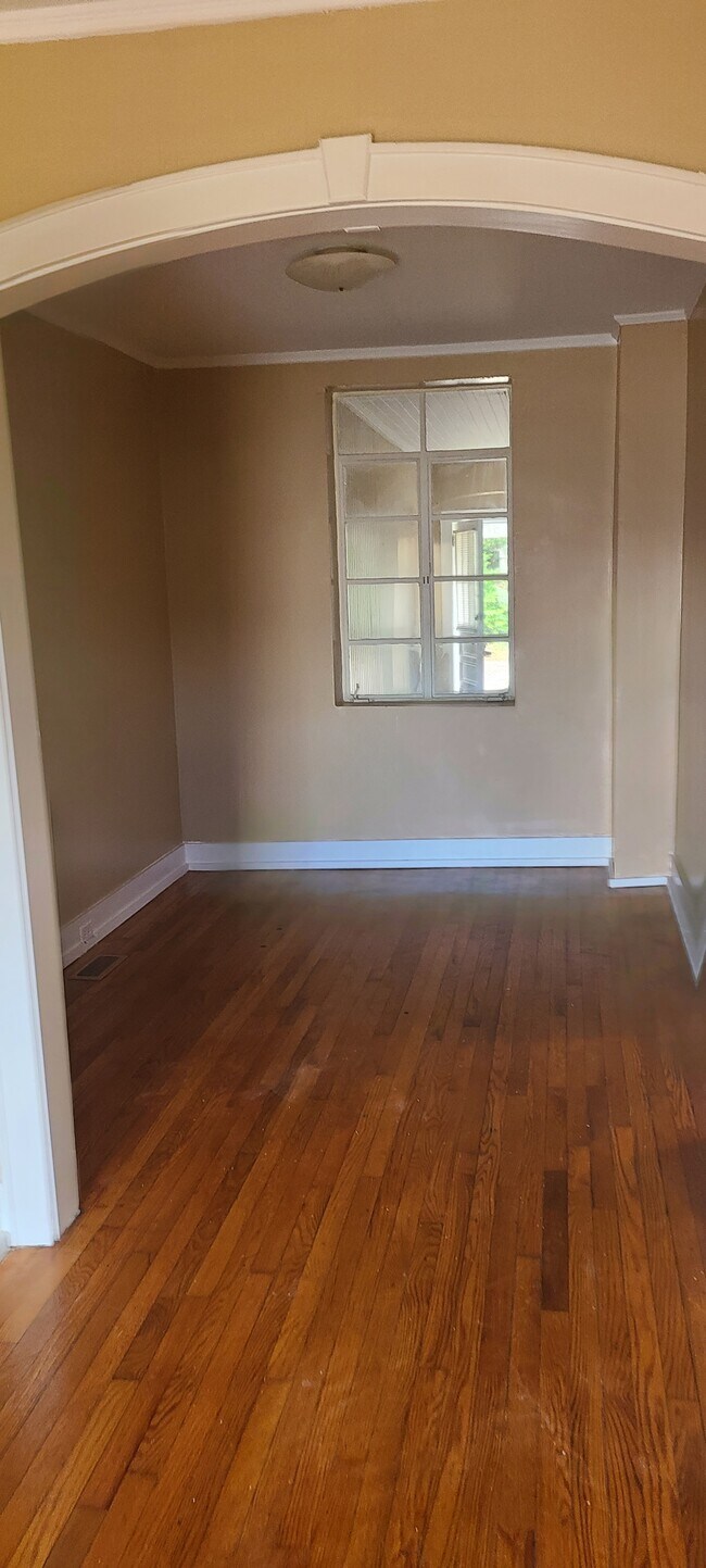 Foto del edificio - 1479 Carolina Ave