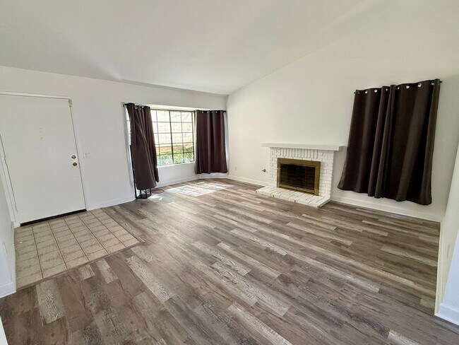 Foto del edificio - Nice 3 Bed 2 Bath Rancho Cucamonga