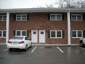 Building Photo - 116 Lebanon Rd