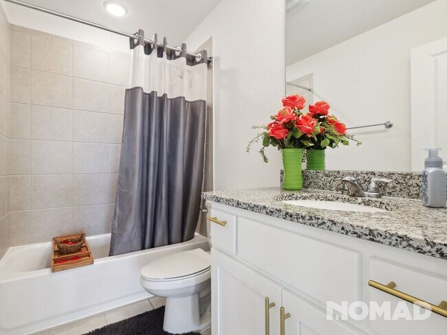 Foto del edificio - 4 Bedroom Gorgeous Single Family Home in L...
