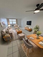 Building Photo - 505 NE 30th St