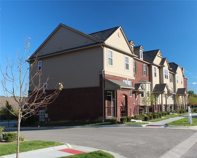 Building Photo - 2889 Hartwick Dr