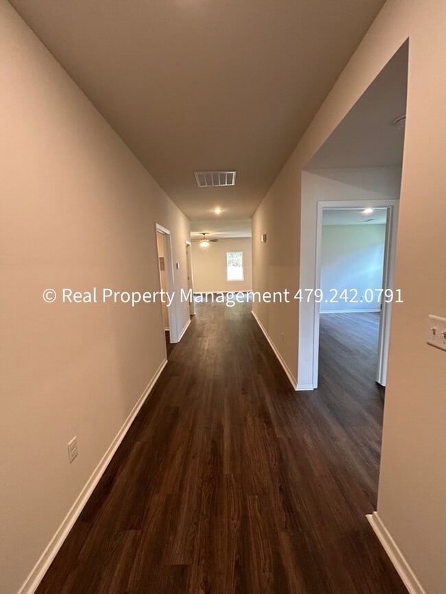 Foto del edificio - 10640 Cedar Wy