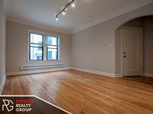 Foto del edificio - 2315 N Rockwell St