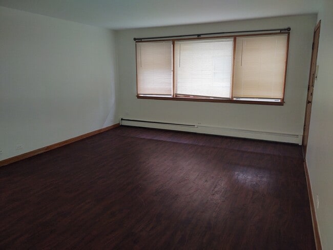 Building Photo - 2414 N 76th Ave