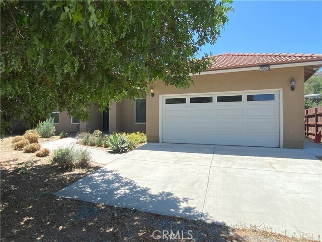 Building Photo - 12000 Knoefler Dr