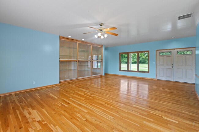 Foto del edificio - 1221 Hawthorne Ln