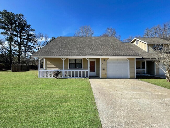 Building Photo - Coming Available!