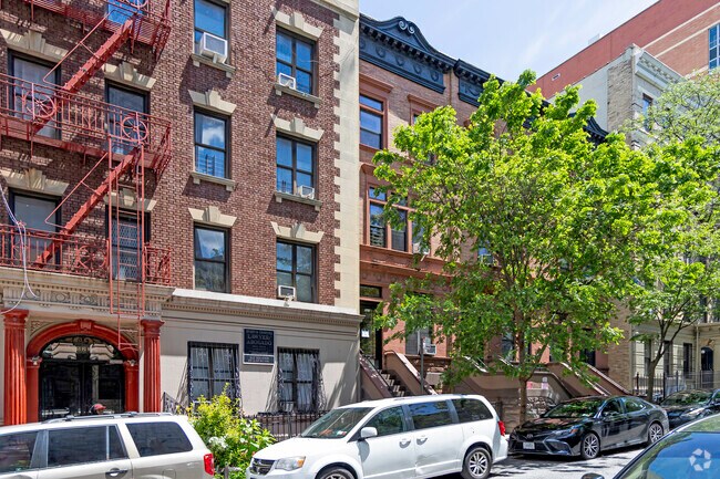 Building Photo - 521 W 157th St