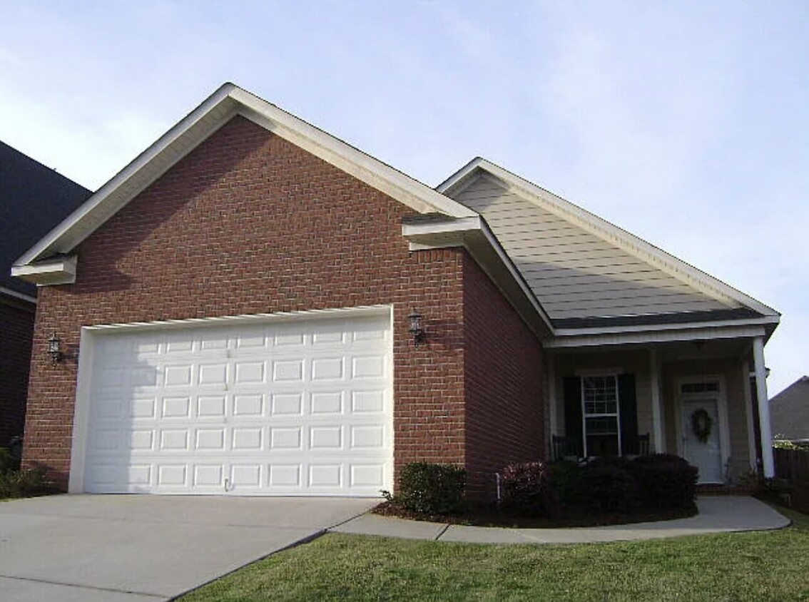 Primary Photo - 2519 Grier Cir
