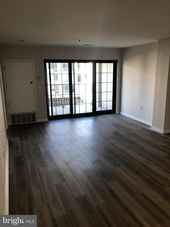 2 Leverington Ave Unit 30, Philadelphia, PA 19127 Room for Rent in