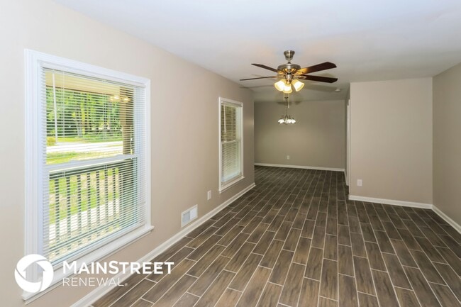 Building Photo - 160 Allenwood Rd