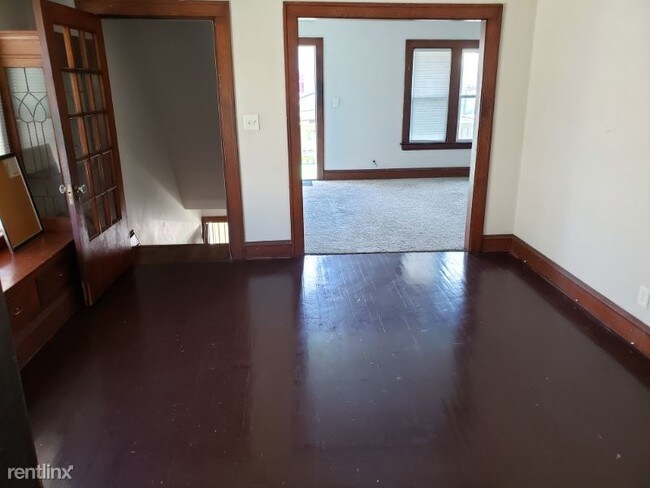 Building Photo - 3544 W 61st St