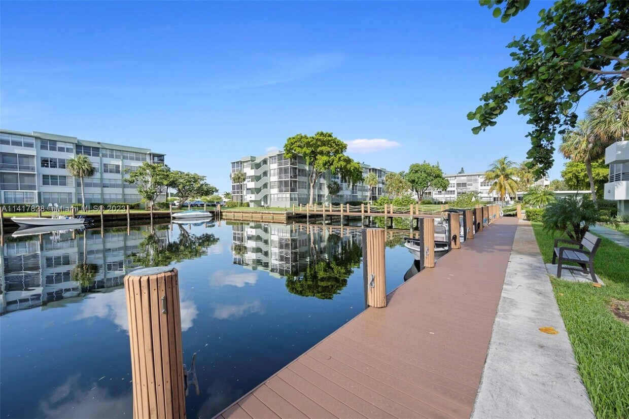 2731 Taft St Unit 310, Hollywood, FL 33020 Condo for Rent in