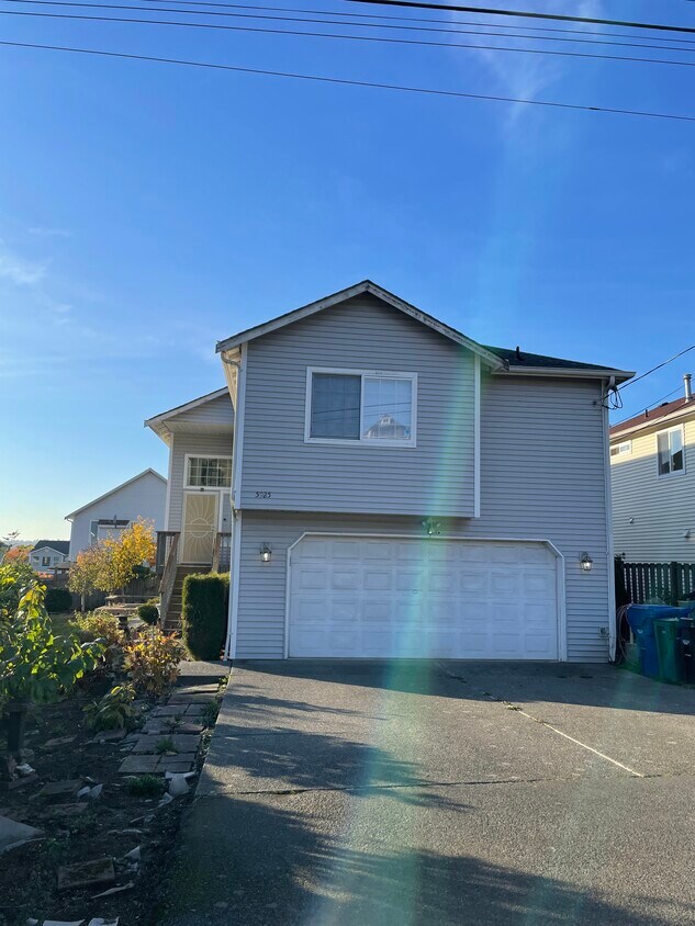 Primary Photo - 5925 22nd Ave S