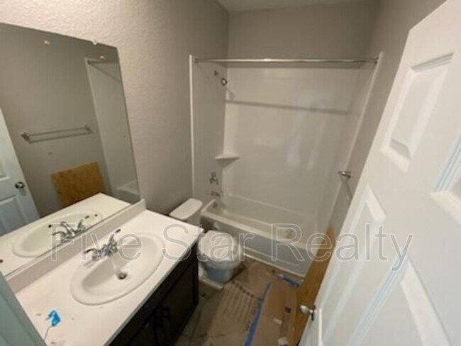 Building Photo - 5672 Canning Way