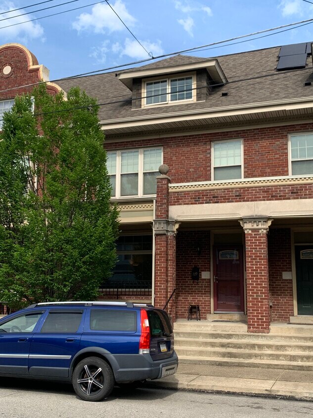 119 Peebles St, Pittsburgh, PA 15221 Townhome Rentals in Pittsburgh