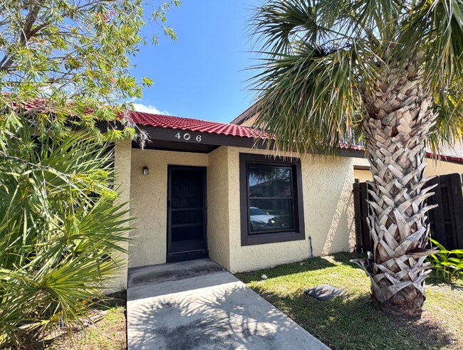 Photo - Beautifully Remodeled 2 Bed 2 Bath in Kiss... Townhome