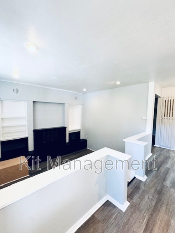 Foto del edificio - 2241 W Laskey Rd