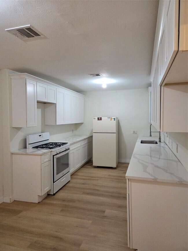 Foto del edificio - 603 Maple Ave