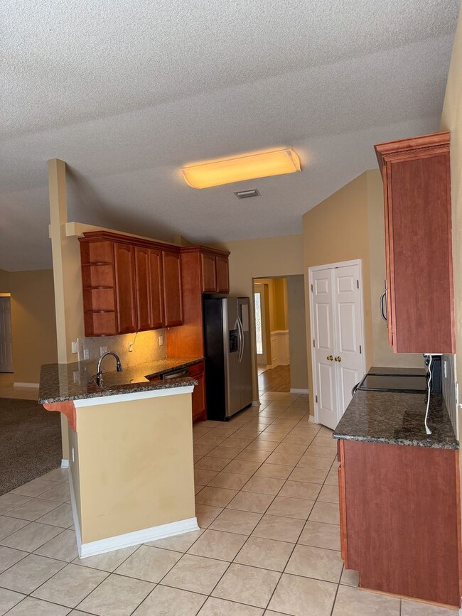 Building Photo - 4697 Lovegrass Ln