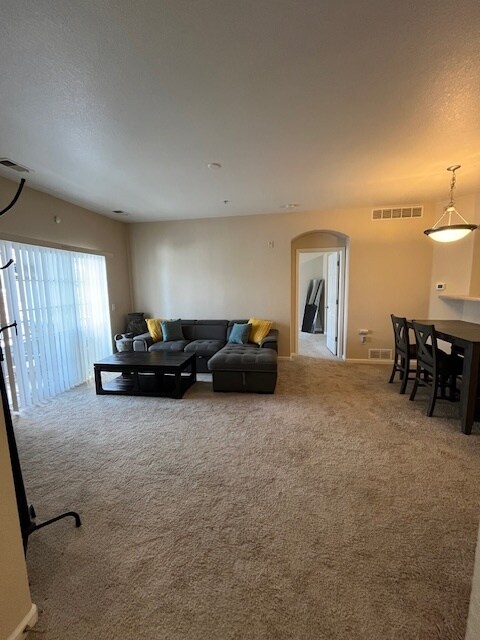 Foto del edificio - 5255 Memphis St