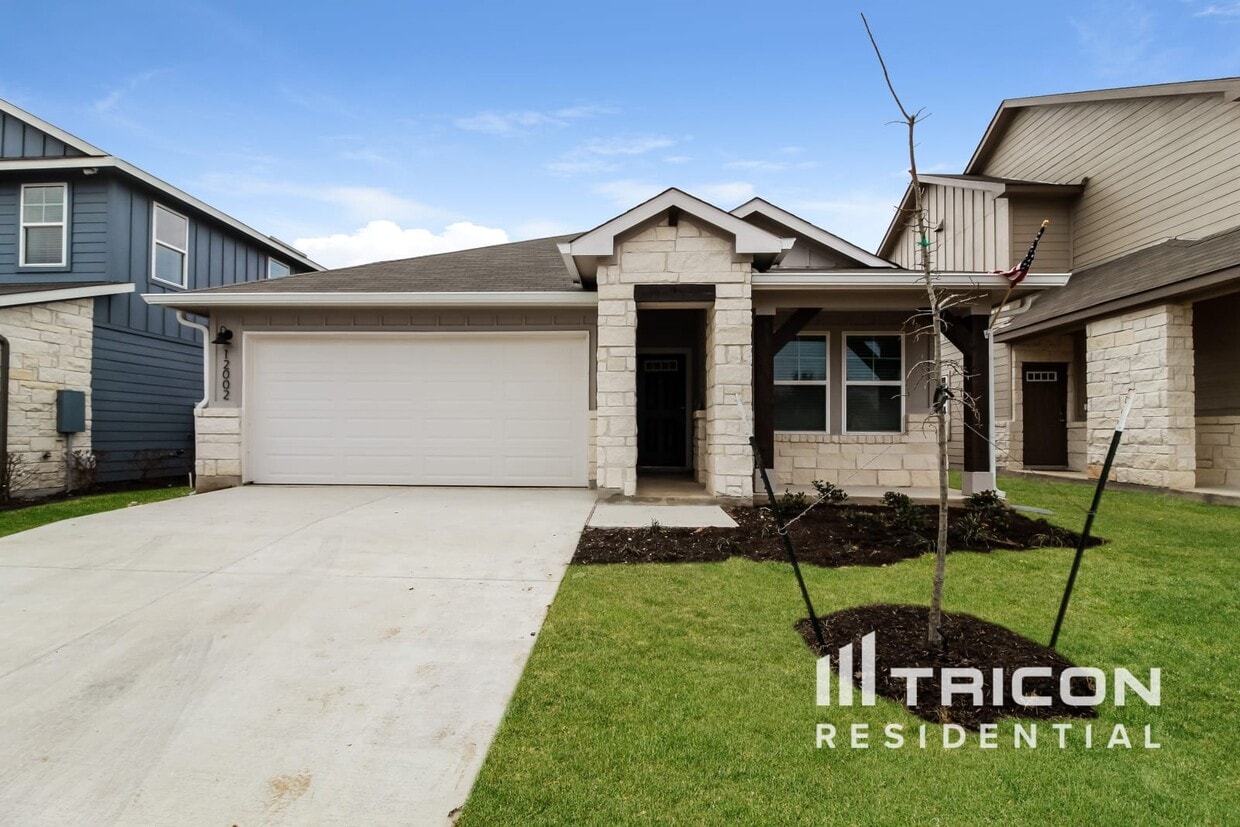 Foto principal - 12002 Copperstone Ave