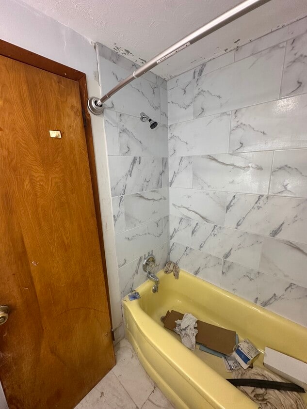 Primary Photo - 3031 Reeves Ave