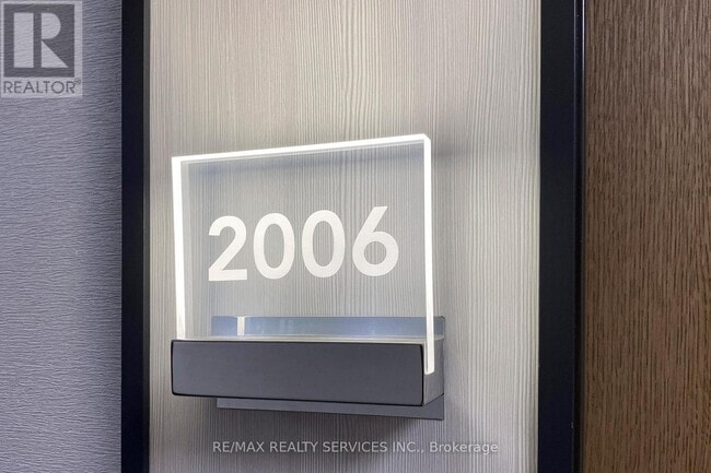 Building Photo - 20 Shore Breeze Dr