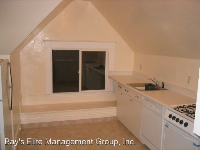 Building Photo - 480 37th St