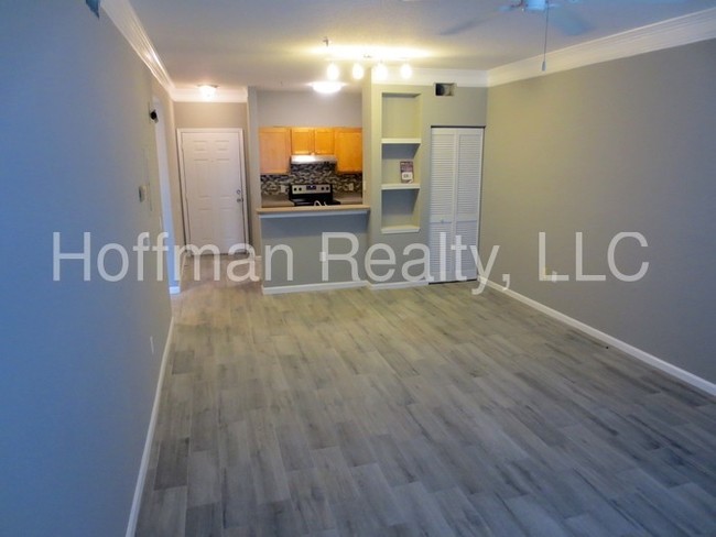 Building Photo - 4207 S Dale Mabry Hwy
