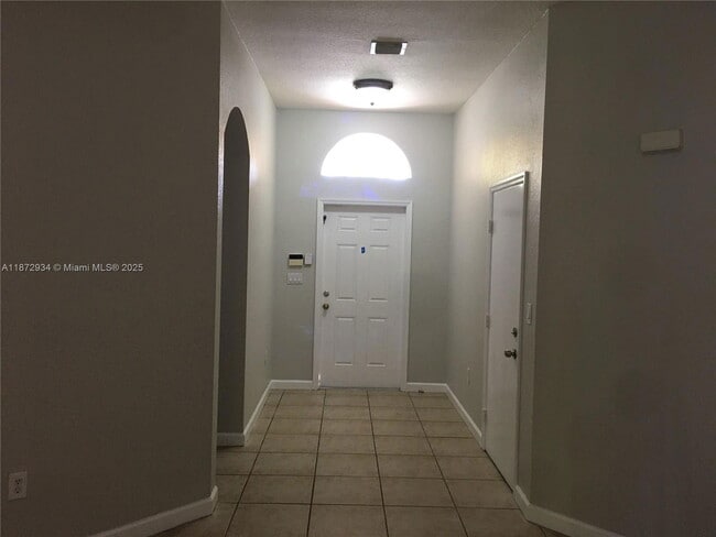 Building Photo - 16637 SW 52nd St