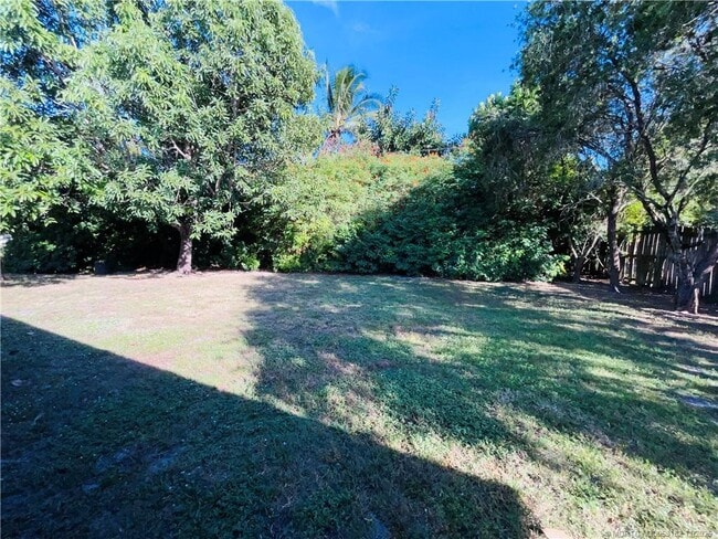 Foto del edificio - 2041 SE Floresta Dr