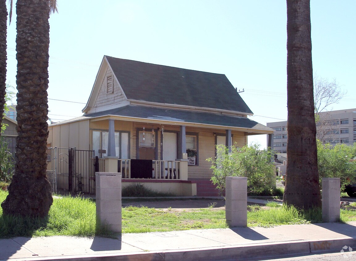 Foto del edificio - 127 N 10th Ave