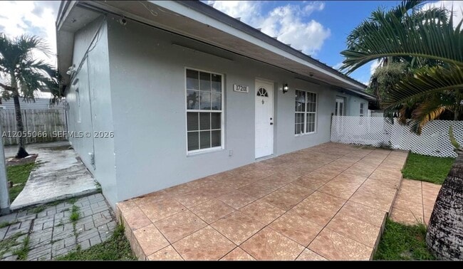 Foto del edificio - 17201 NW 53rd Pl