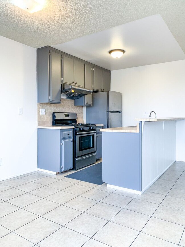 Foto del edificio - 450 N Coronado St