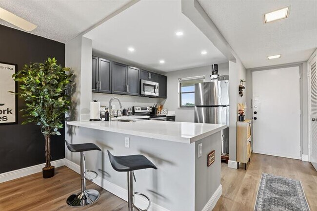 Foto del edificio - 2309 S Cypress Bend Dr