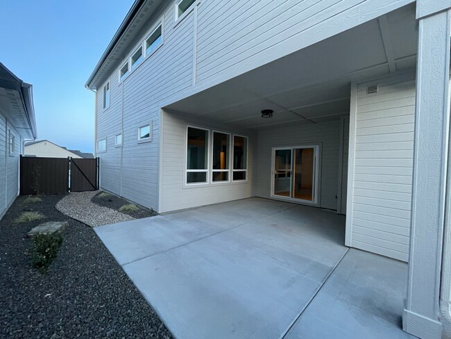 Foto del edificio - 2179 E Hidcote St