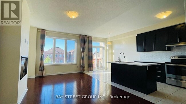 Building Photo - 47 Port Arthur Cres