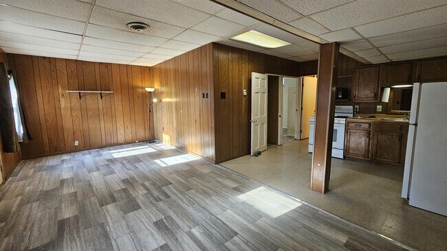 Building Photo - 3406 Van Hook Ave
