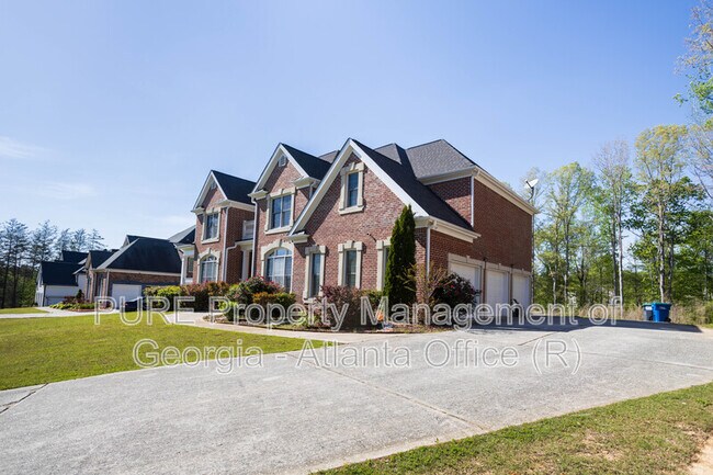 Building Photo - 7535 Thoreau Cir
