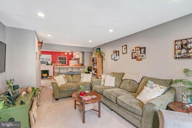 Foto del edificio - 1677 Brice Ct