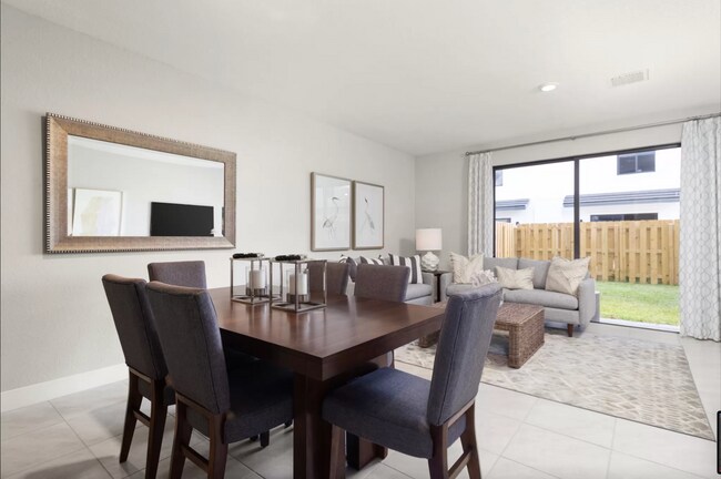 Dining area - 10806 SW 235th Ln