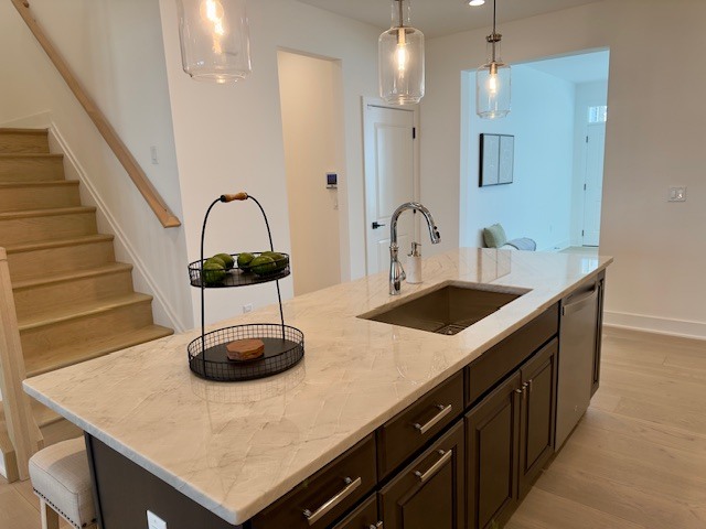 Building Photo - 11 Cloverleaf Ln