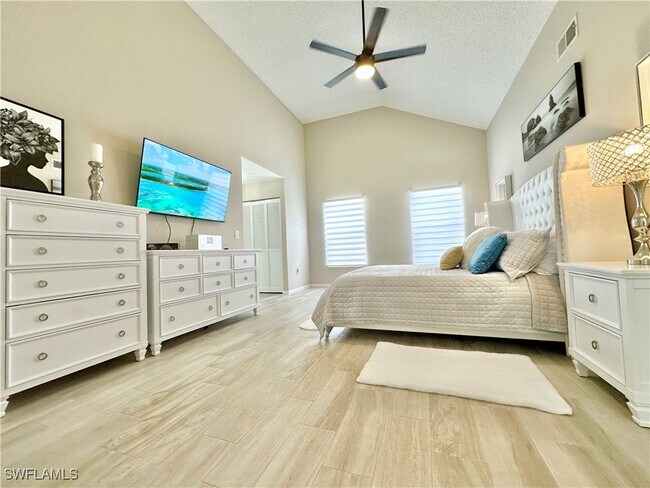 Building Photo - 3639 Kent Dr