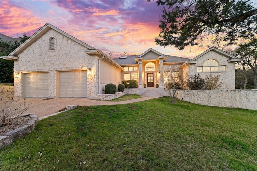 Foto principal - 10502 Grand Oak Dr