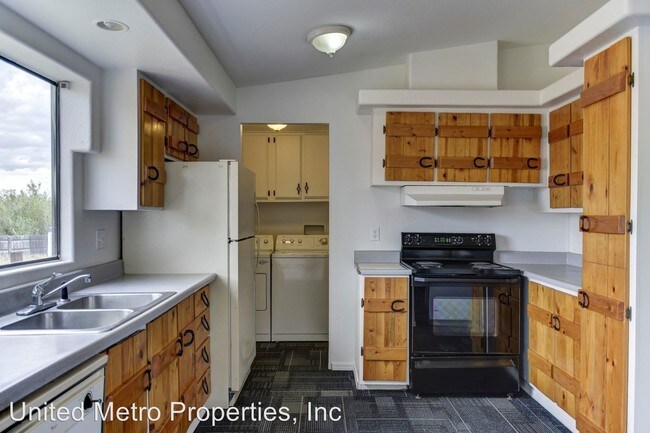 Building Photo - 3 br, 2 bath House - 20592 E. Quail Run Drive